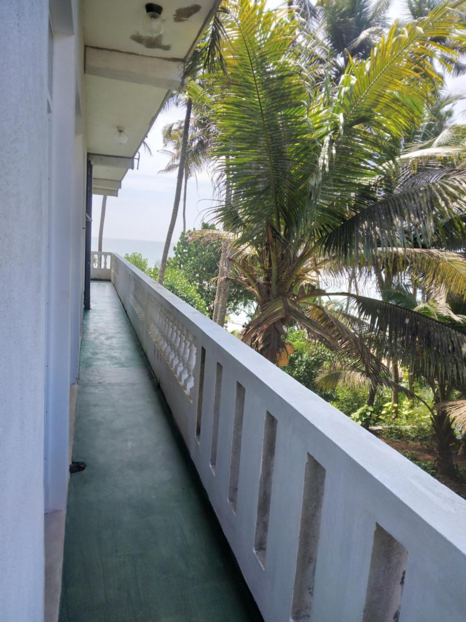 Sunray Rest - Beach View Homestay Мириса Екстериор снимка